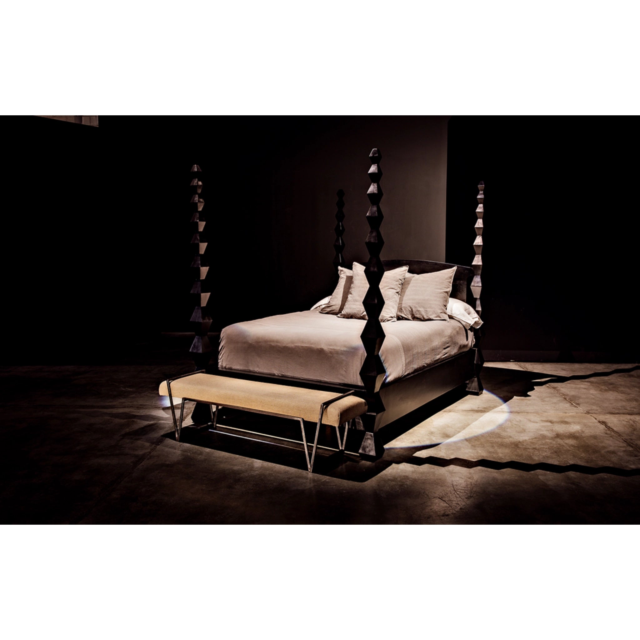 Brancusi Bed Queen In Hand Rubbed Black By Noir Gbed135Qhb 30