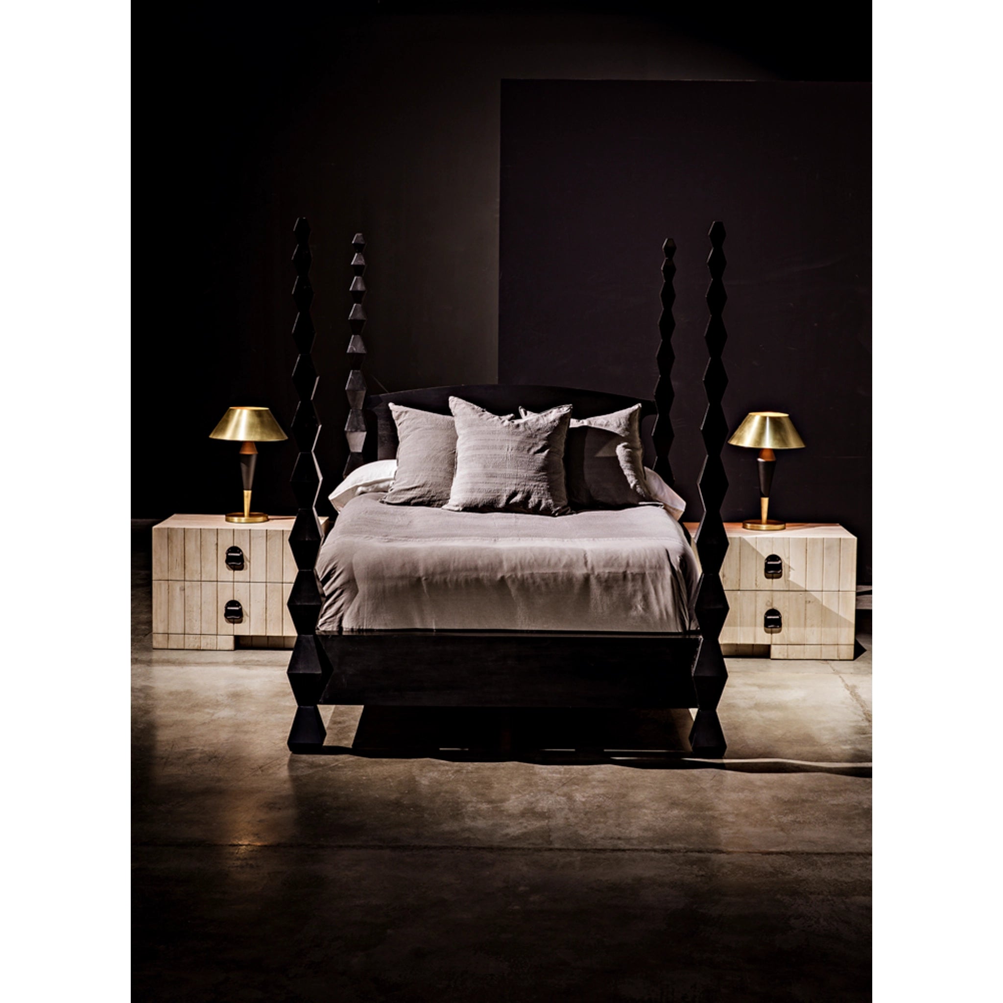 Brancusi Bed Queen In Hand Rubbed Black By Noir Gbed135Qhb 31