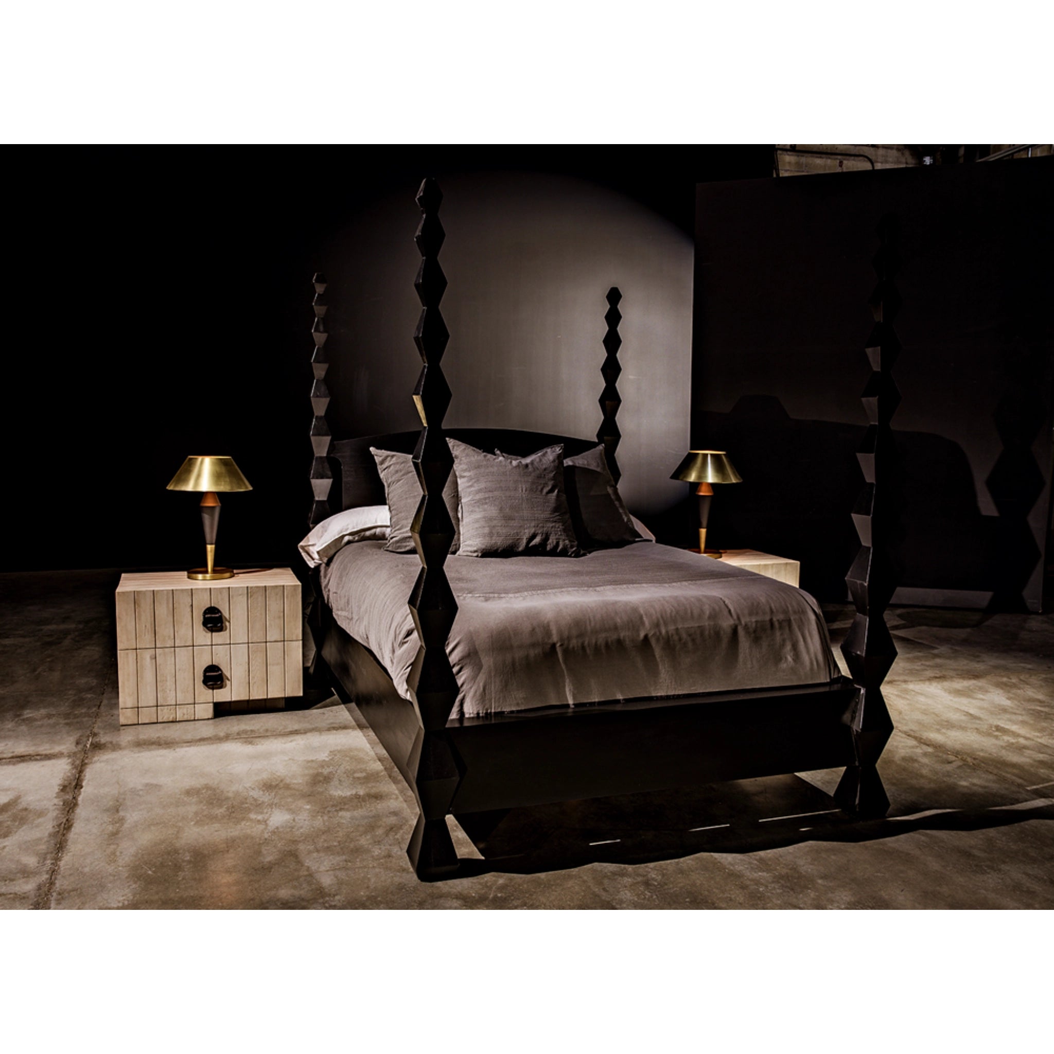 Brancusi Bed Queen In Hand Rubbed Black By Noir Gbed135Qhb 32