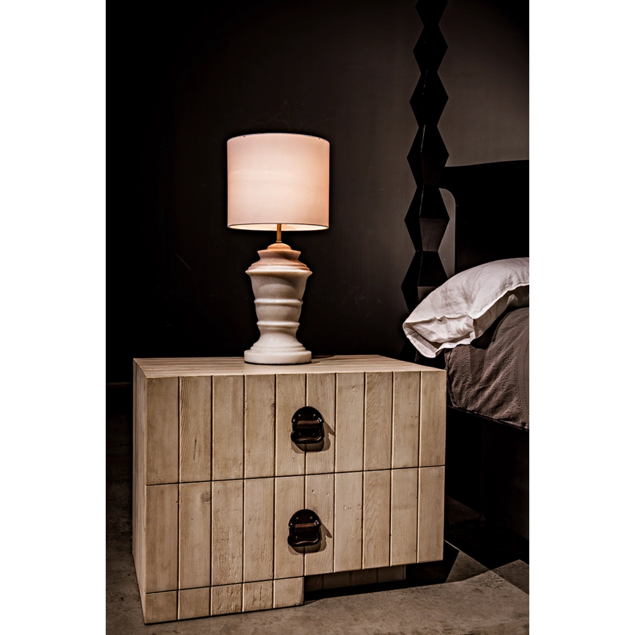 Brancusi Bed Queen In Hand Rubbed Black By Noir Gbed135Qhb 35
