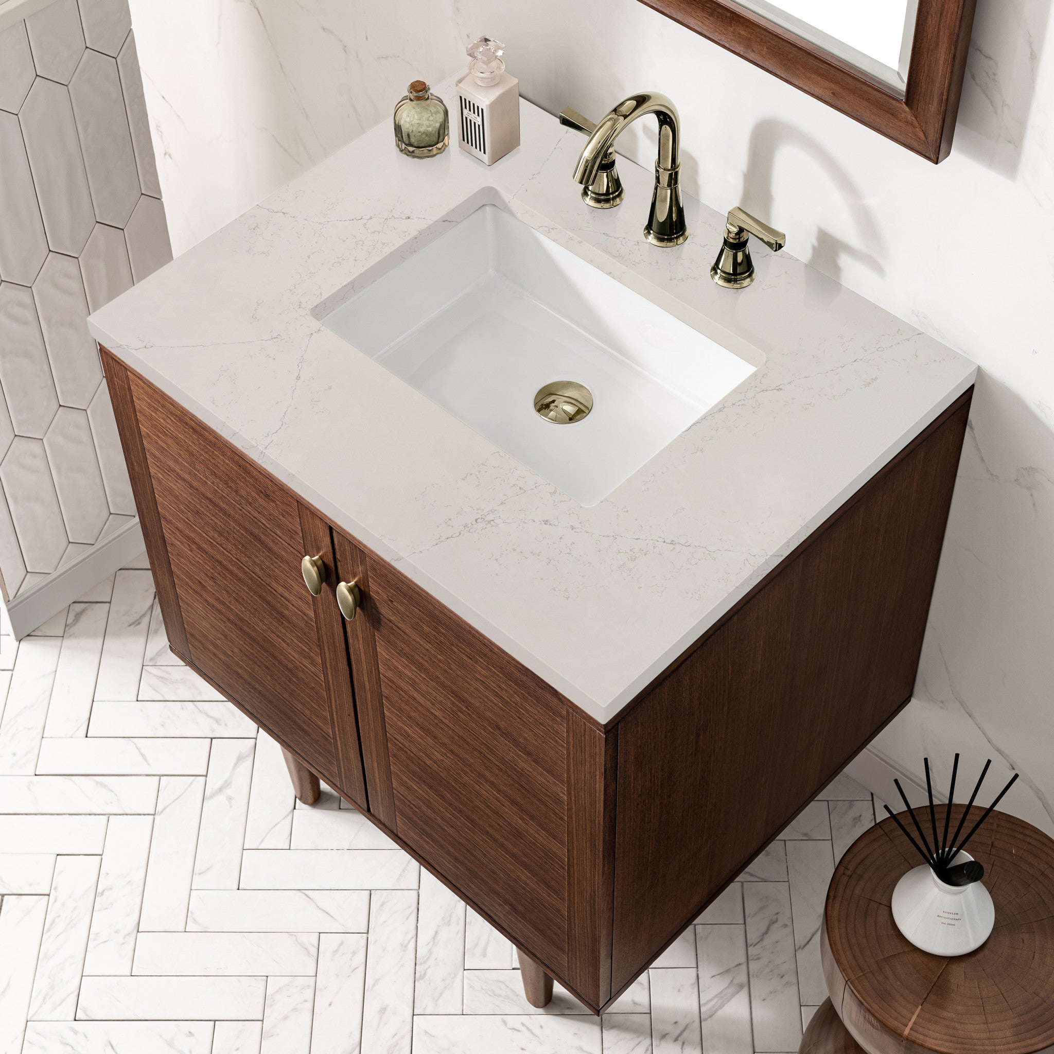 30-amberly-single-vanity-in-mid-century-walnut-by-james-martin-vanities-siberian-silestone image 17