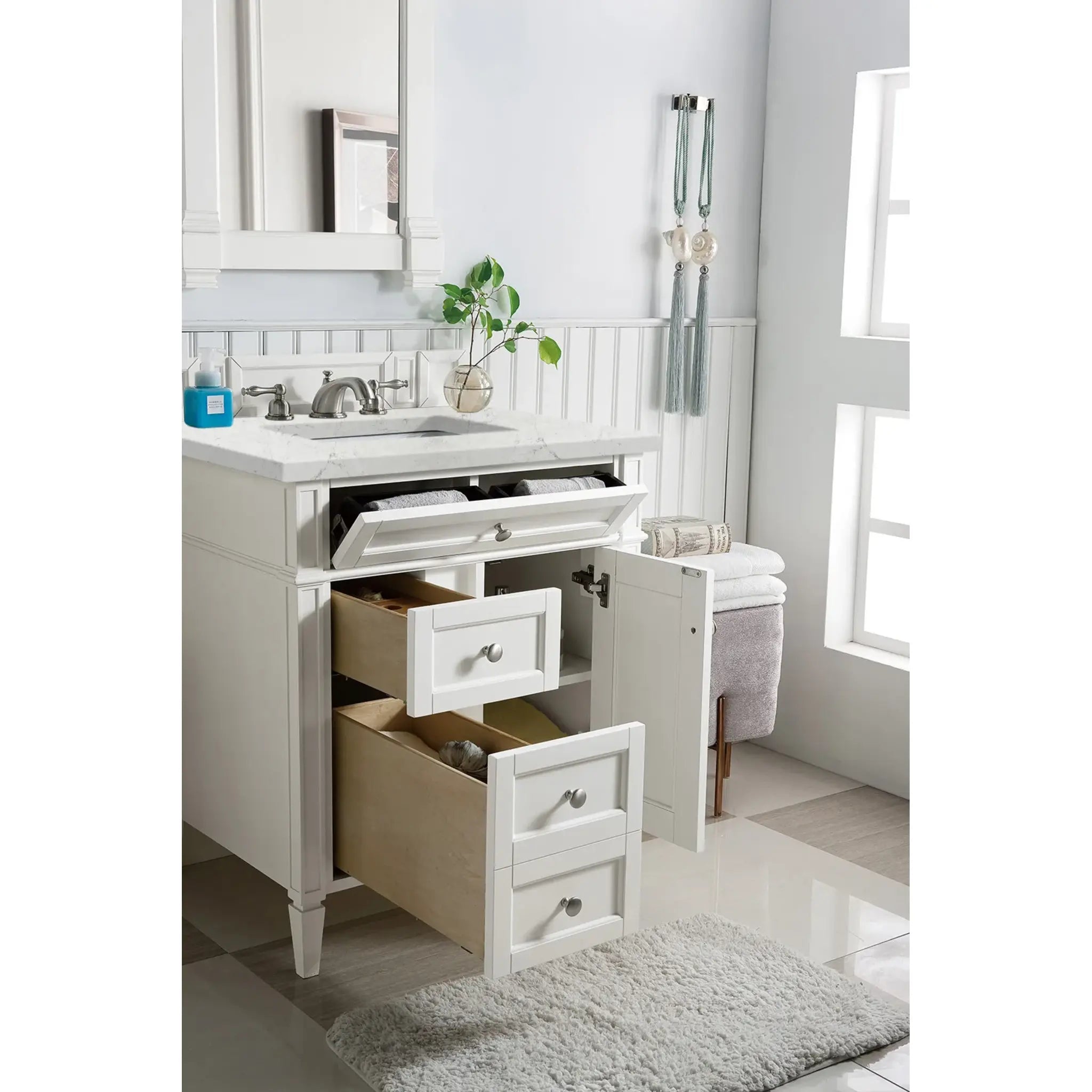 30" Brittany Single Vanity in Bright White-Eternal Jasmine Pearl Silestone-8" Widespread image 3