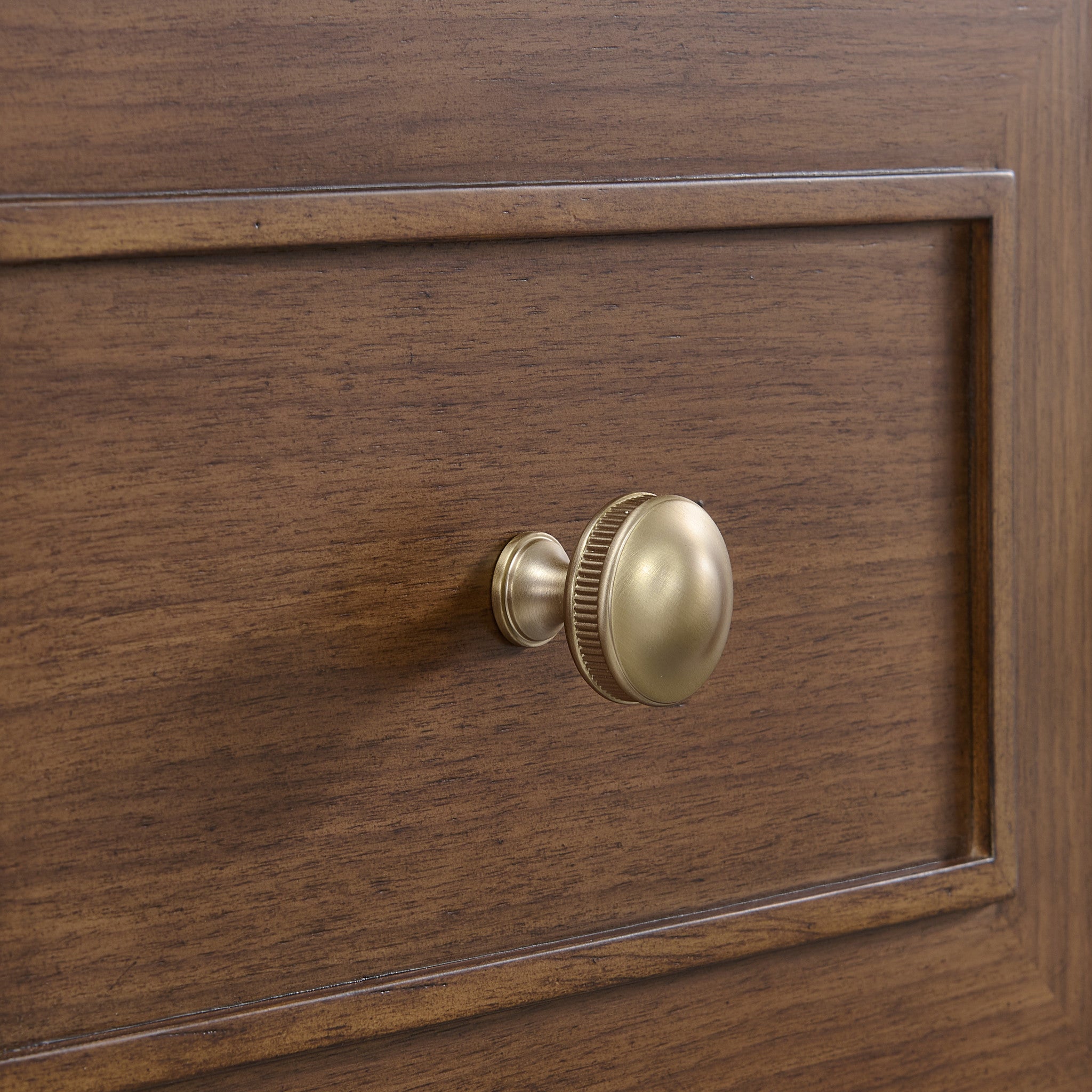 36-lorelai-single-vanity-in-mid-century-walnut-by-james-martin-vanities-phantome-eclos-zero-silica image 6