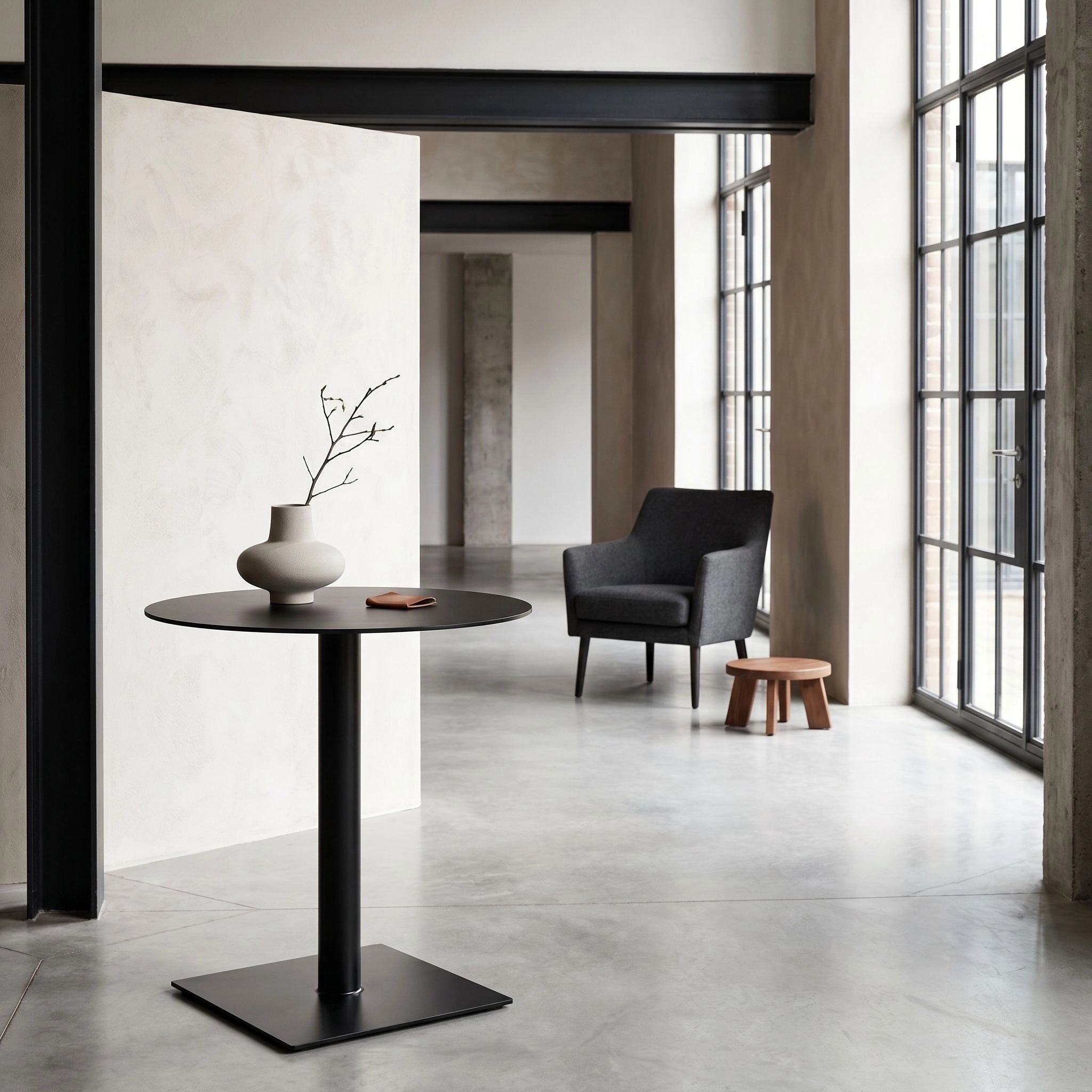 Noir Mies Side Table
