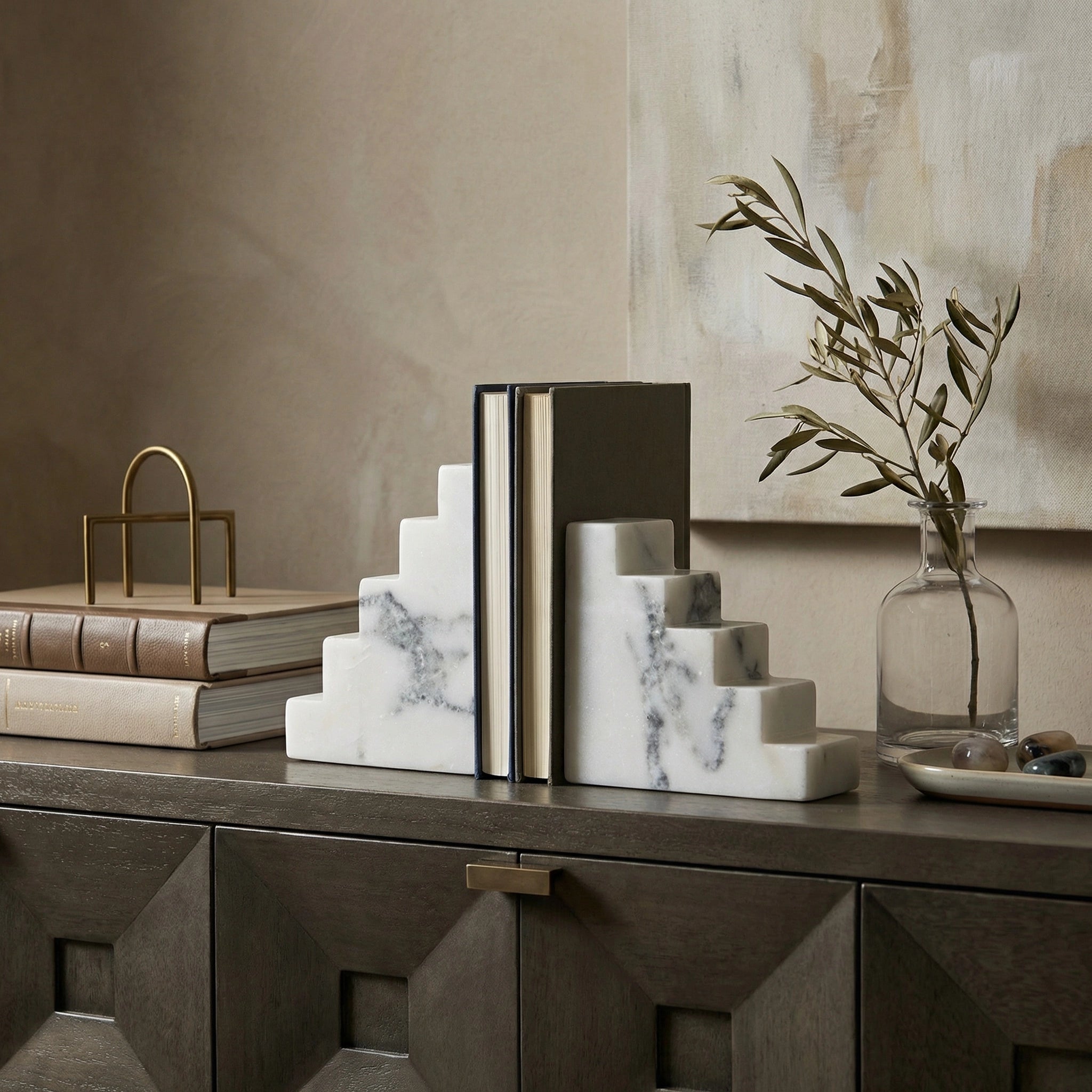 Noir Step Bookends - Thumbnail 3